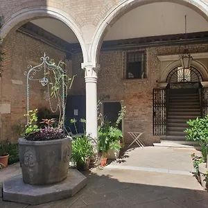 Al Mezzanino, Palazzo Torniello Apartamento