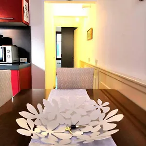 Castello First Apartamento